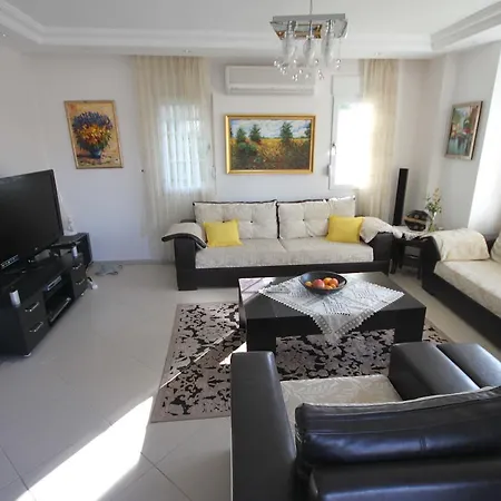 Sunshine Villas Side